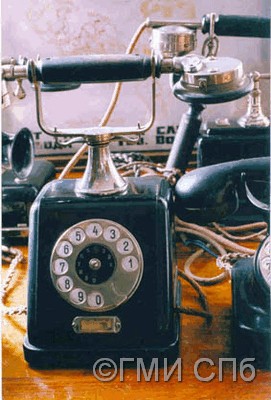 Аппарат телефонный правительственной связи, установленный в квартире С. М. Кирова.  1926-1934