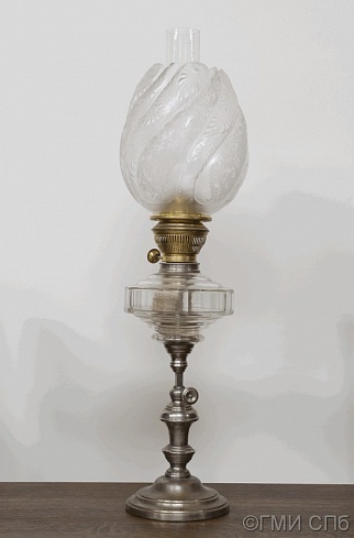 Лампа керосиновая.  Конец  XIX – начало XX веков