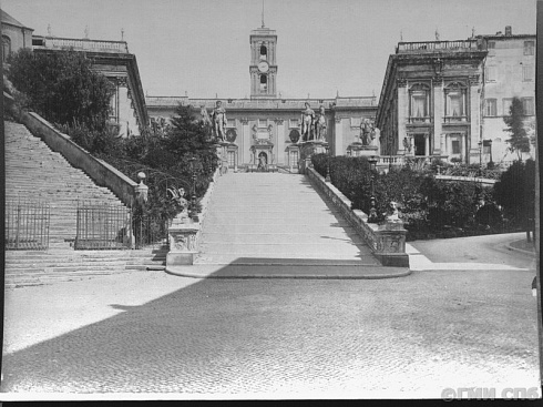 Неизвестный фотограф. Италия. Рим. Капитолийский холм. 1880-е годы