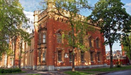 To Revive a Monument. Strategies of the Cultural and Historical Monuments Management Agency