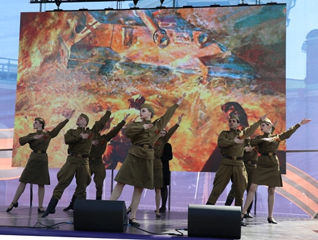 В Петропавловской крепости отпраздновали День Победы в Великой Отечественной войне.