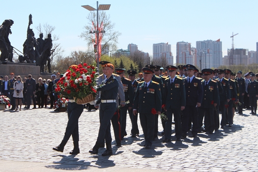 Торжественно-траурная церемония возложения цветов в День памяти и скорби - день начала Великой Отечественной войны 1941 года