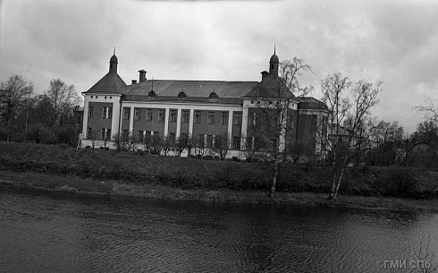 Город Приозерск. Здание местного санатория. 1962