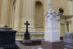 Реставрация Комендантского кладбища в Петропавловской крепости